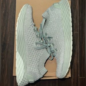 NOBULL reflective sea-foam knit runners